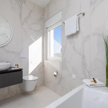 Adria View With Heated Pool Ii *