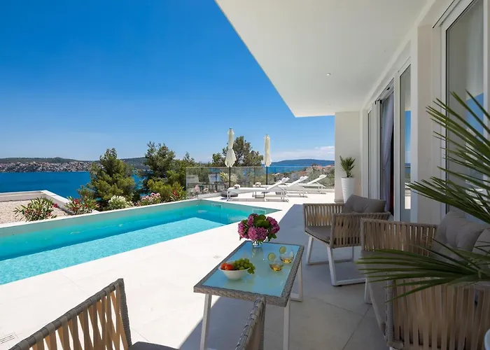 Adria View With Heated Pool Ii Villa *